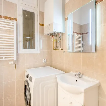 Old Town In Centre With 2 Bedrooms 公寓
